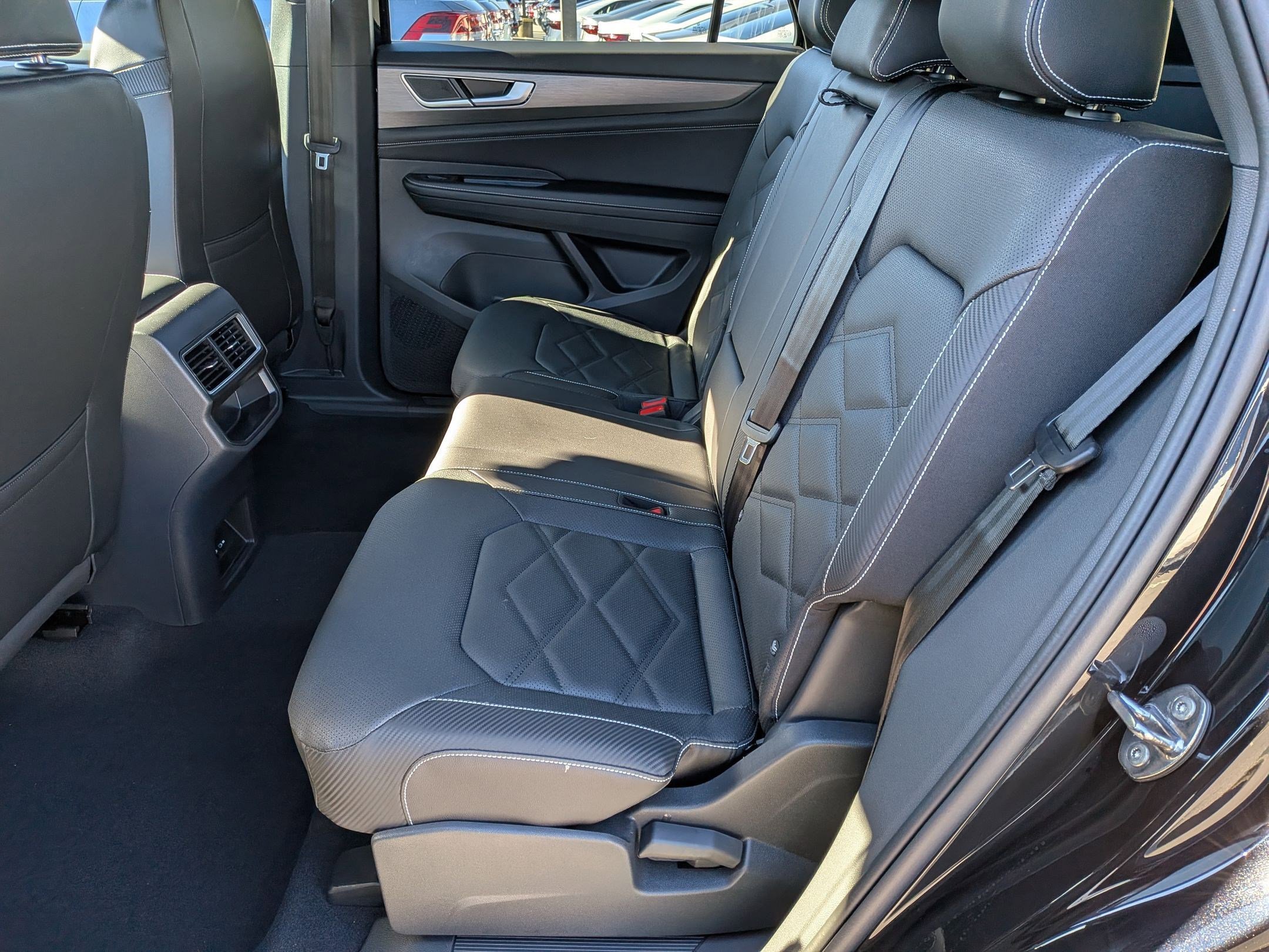 New 2026 Volkswagen Atlas Cross Sport SE AWD/4WD image 28