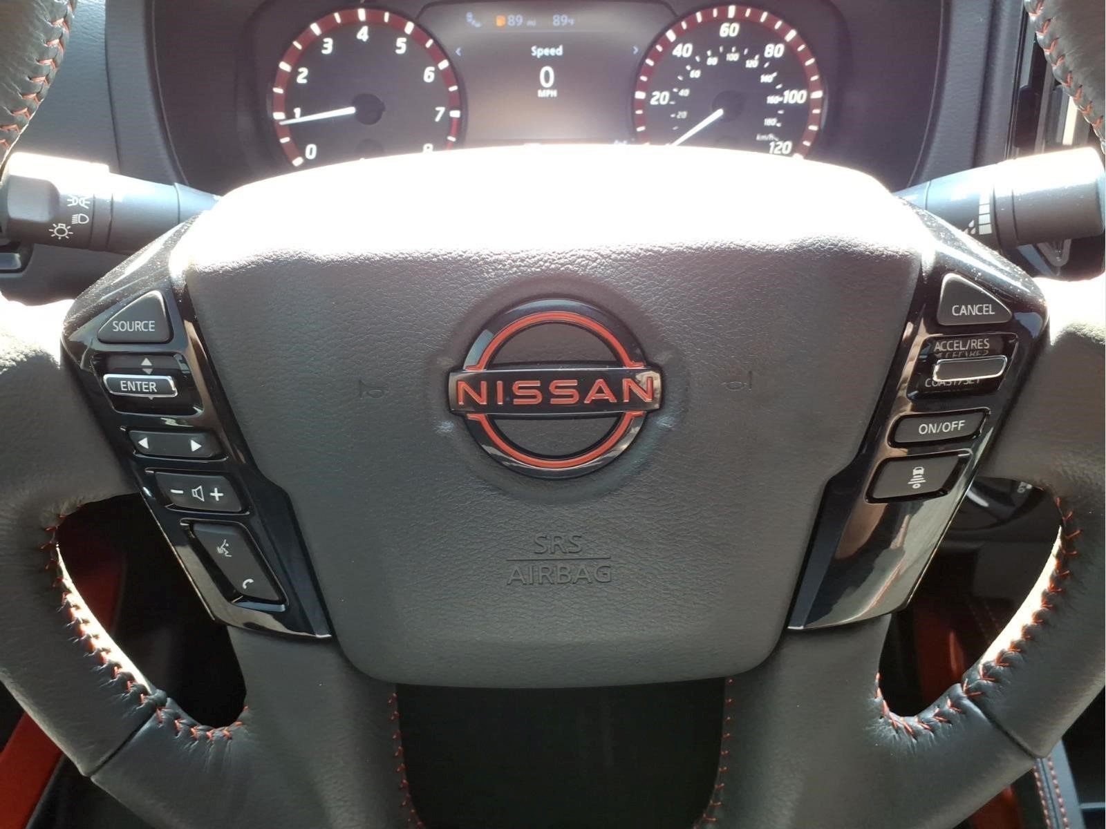 Used 2025 Nissan Frontier PRO-4X w/ Tow Package AWD/4WD image 16