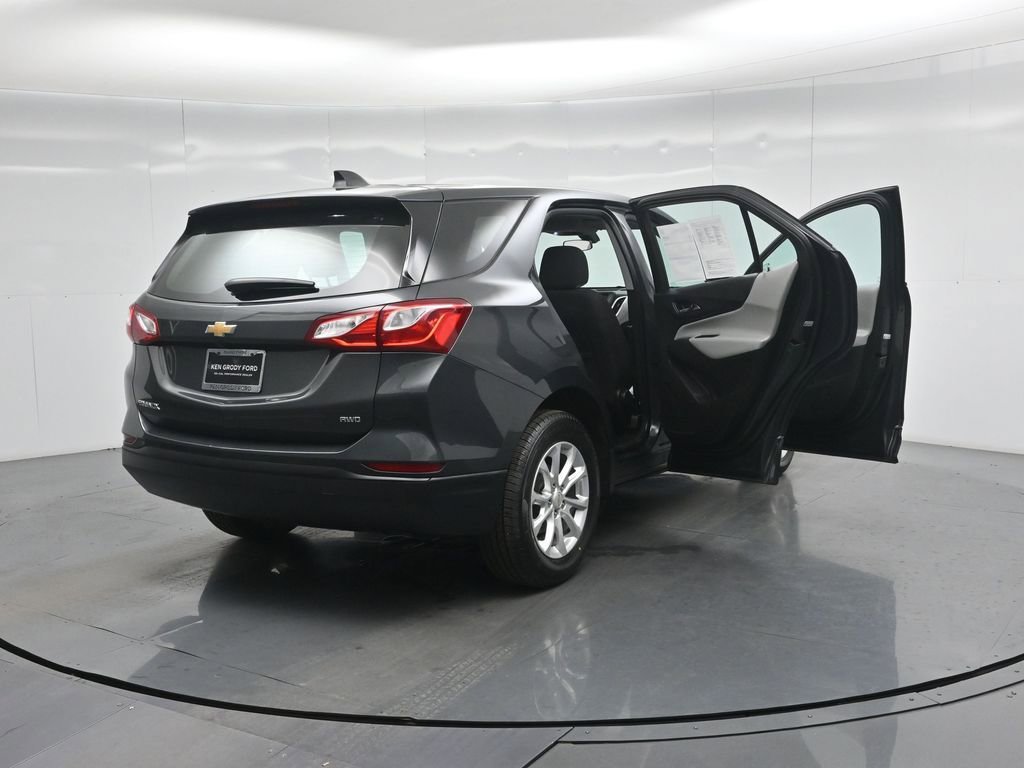 Used 2019 Chevrolet Equinox LS image 6