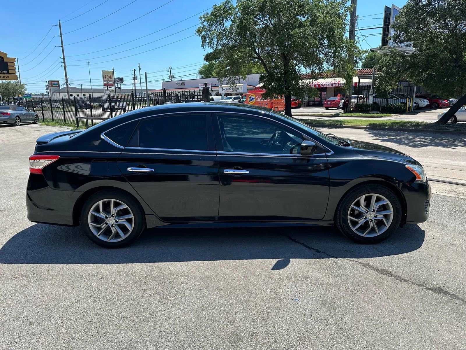 Used 2013 Nissan Sentra SR w/ Protection Pkg FWD image 4