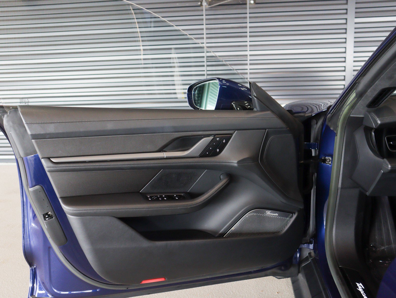 Certified 2023 Porsche Taycan Turbo S image 24