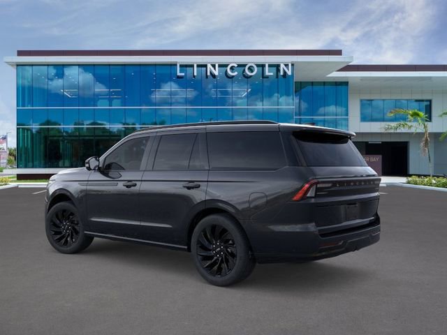 New 2026 Lincoln Navigator Reserve w/ Jet Appearance Package image 4
