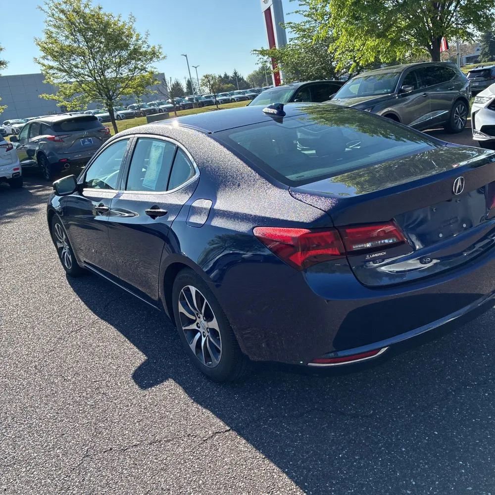 Used 2015 Acura TLX w/ Technology Package FWD image 4