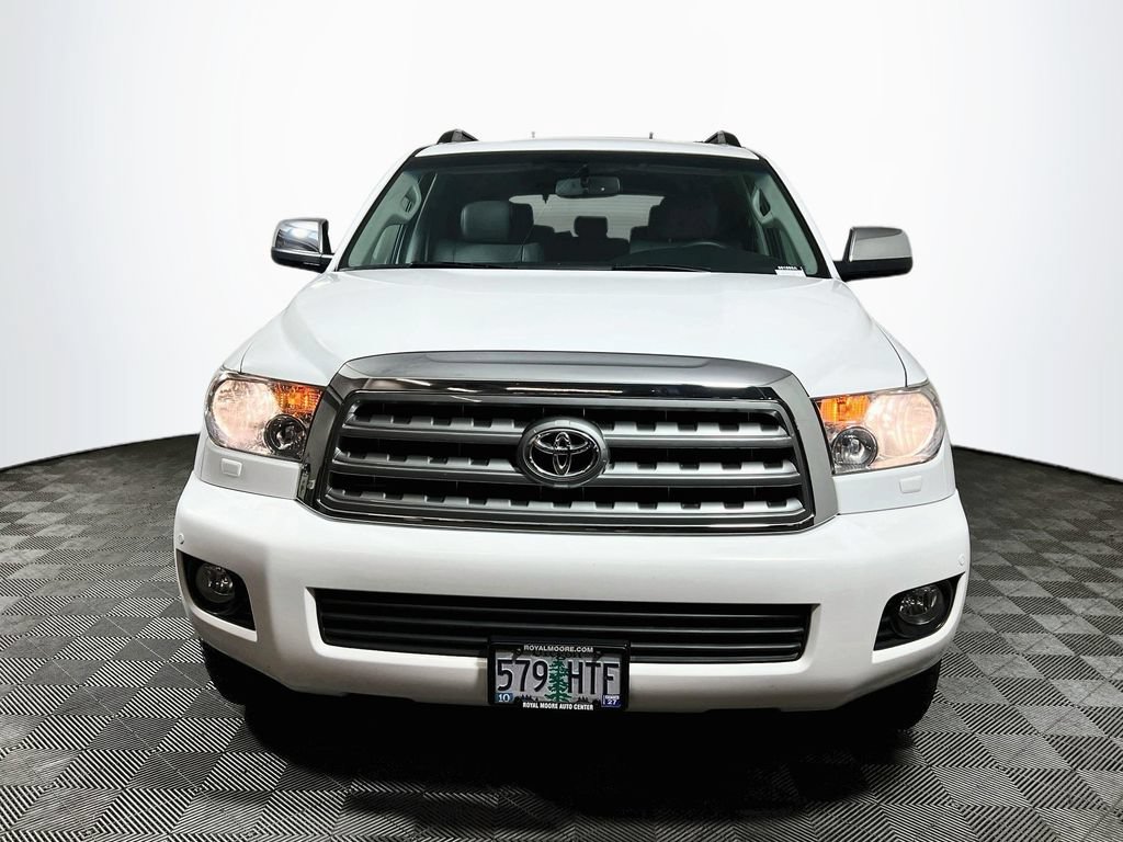 Used 2016 Toyota Sequoia Limited w/ Safety & Convenience Package AWD/4WD image 2