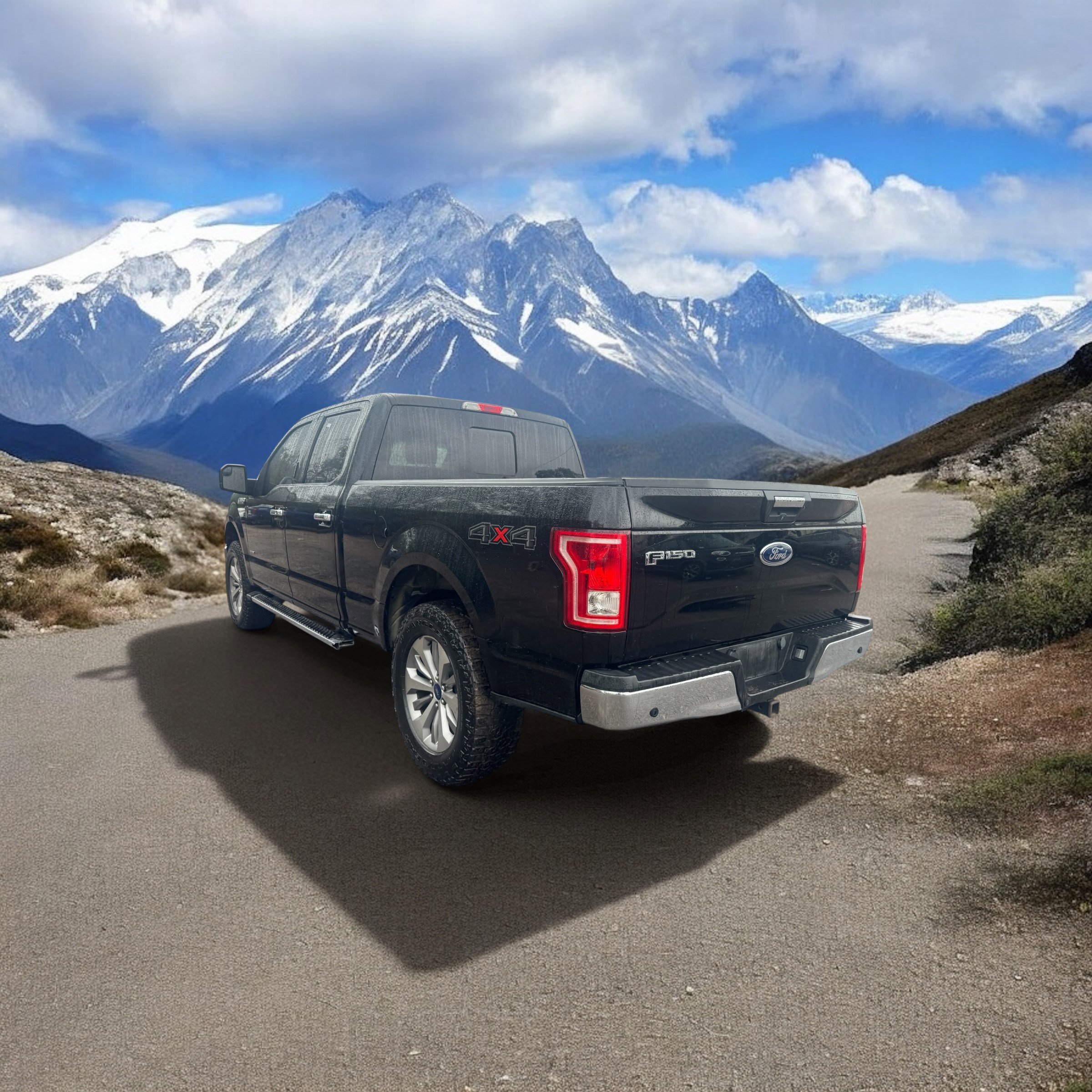 Used 2016 Ford F150 XLT w/ Equipment Group 302A Luxury AWD/4WD image 3