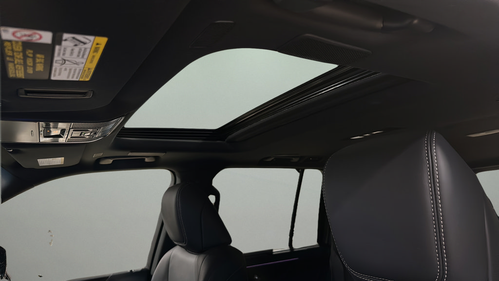 New 2026 Lexus LX 700h Luxury AWD/4WD image 16