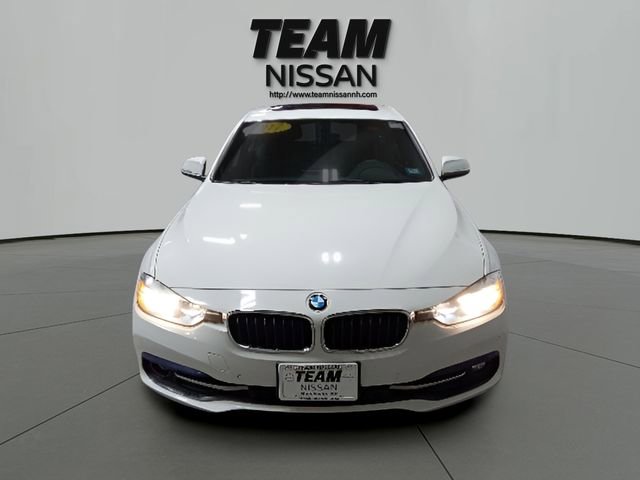 Used 2017 BMW 330i xDrive Sedan AWD/4WD image 2