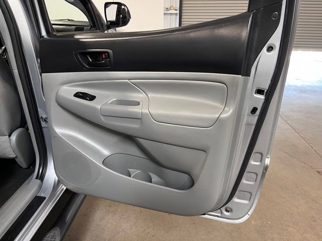 Used 2015 Toyota Tacoma PreRunner w/ TRD Off-Road Package RWD image 14