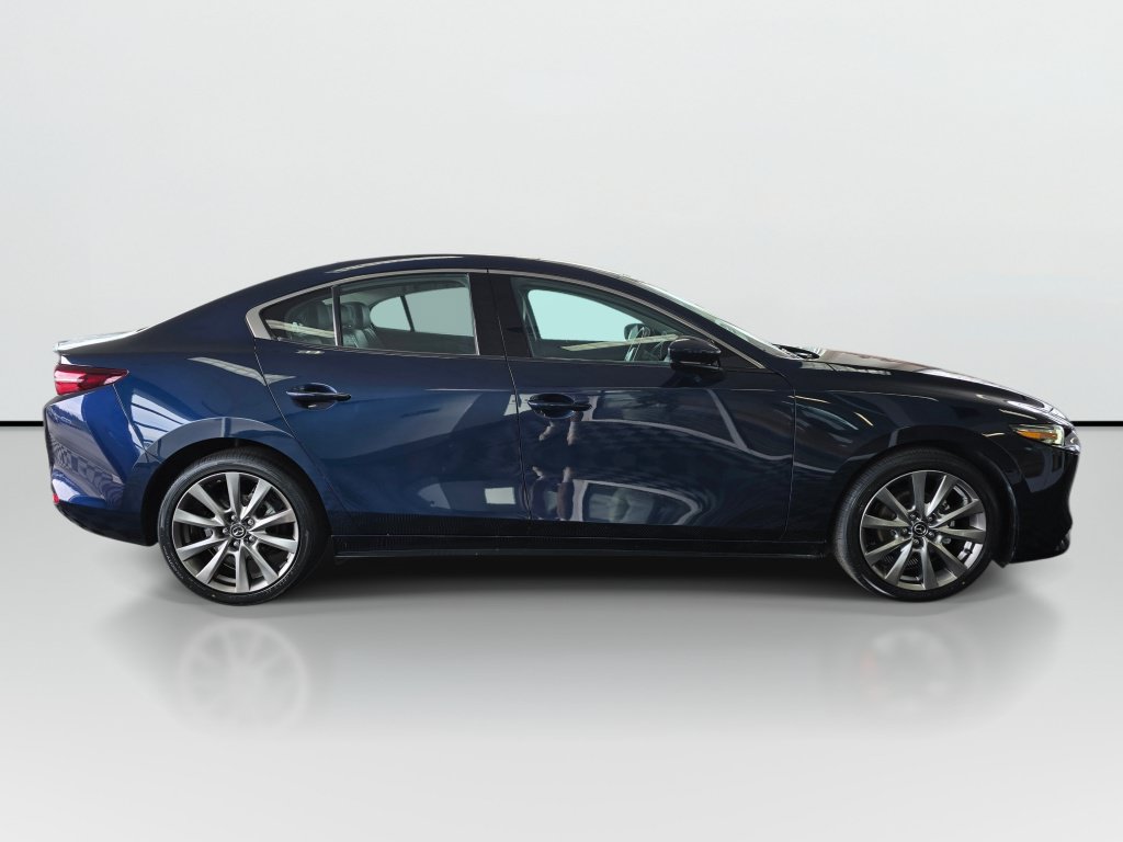 Used 2021 MAZDA MAZDA3 s FWD image 8