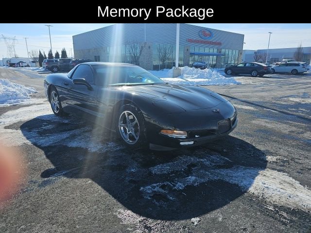 Used 2004 Chevrolet Corvette Base w/ Preferred Equipment Group image 4