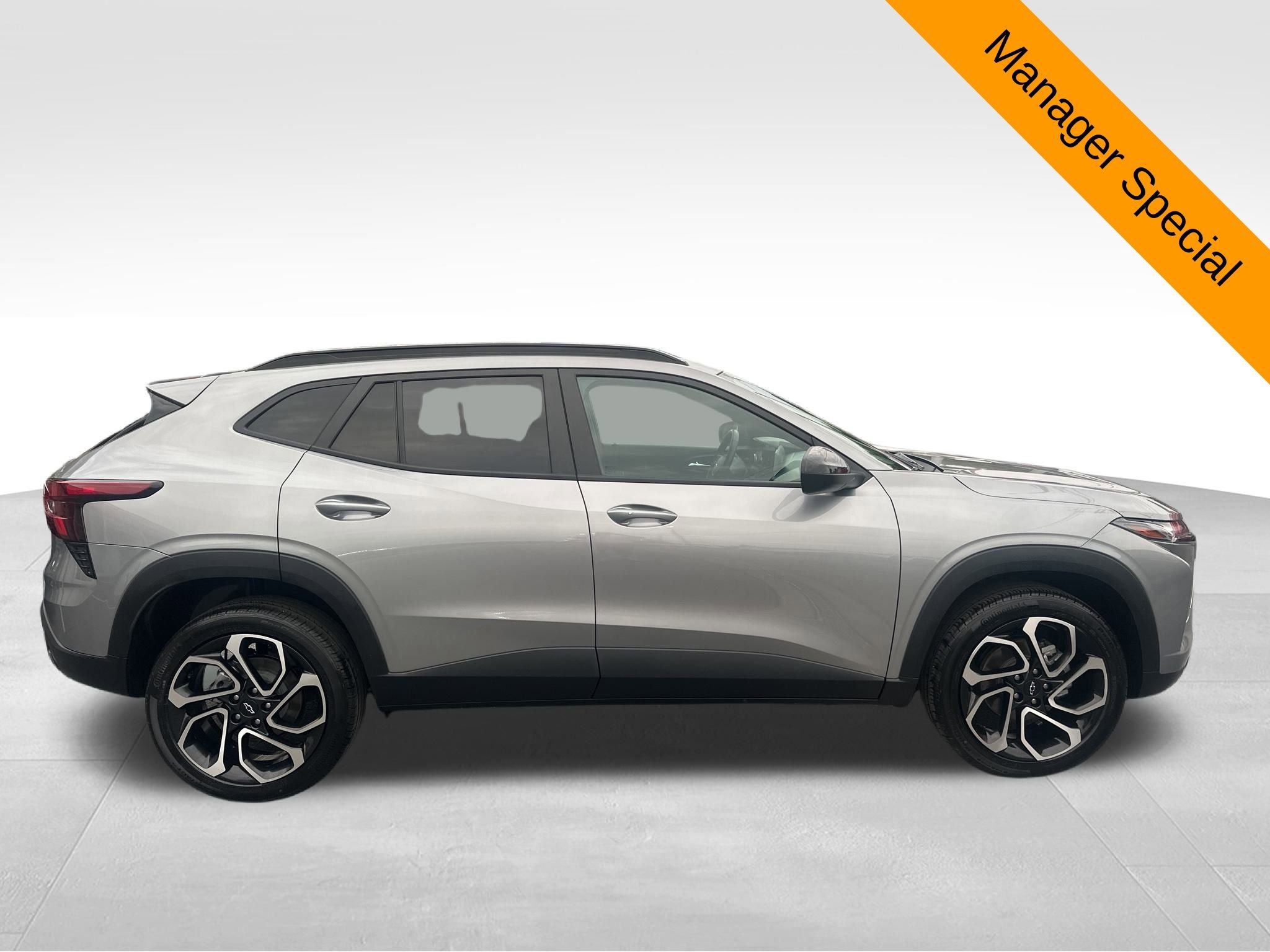 Used 2024 Chevrolet Trax RS w/ Sunroof Package