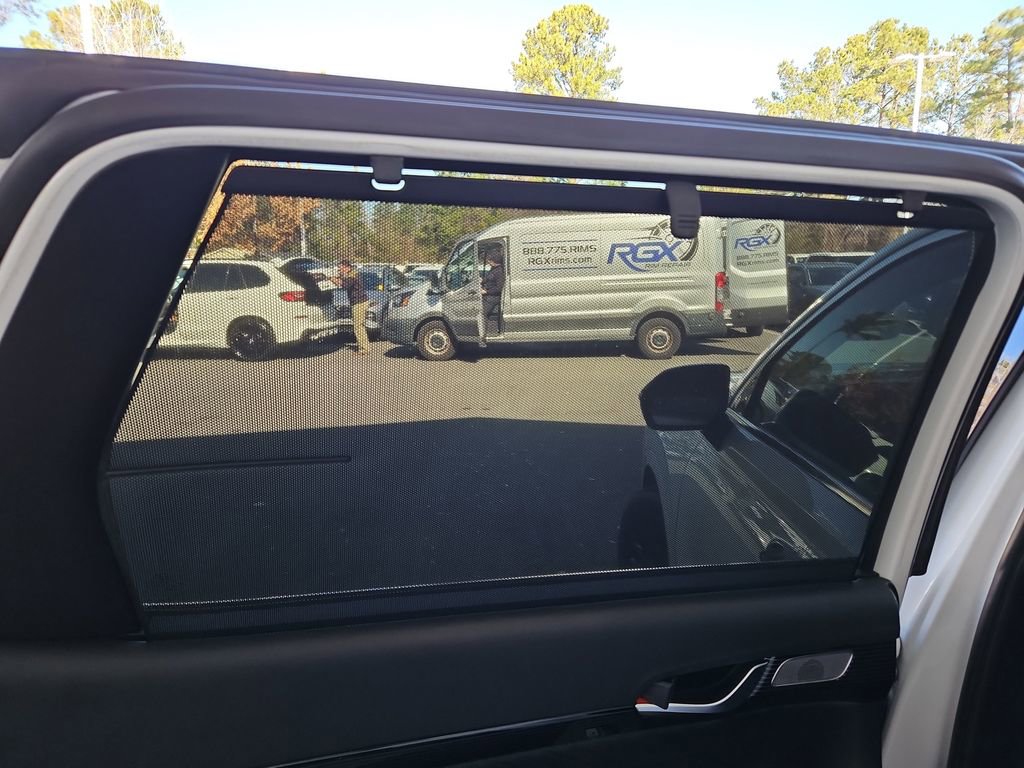 Used 2024 Hyundai Palisade Calligraphy image 32