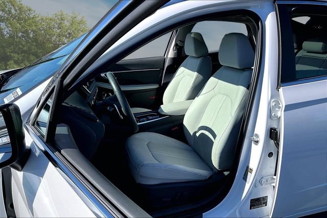 Used 2022 Hyundai Sonata Limited FWD image 21