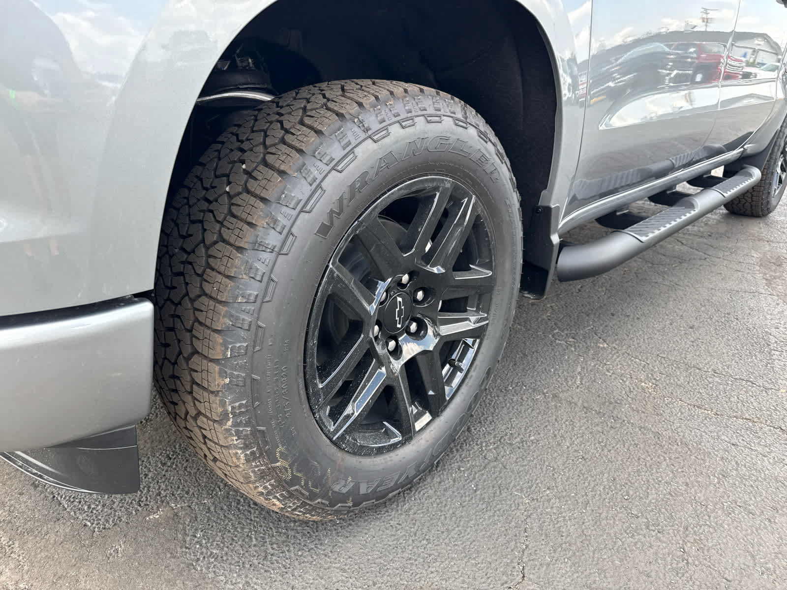 New 2026 Chevrolet Silverado 1500 Custom w/ Turbomax Blackout Package AWD/4WD image 9