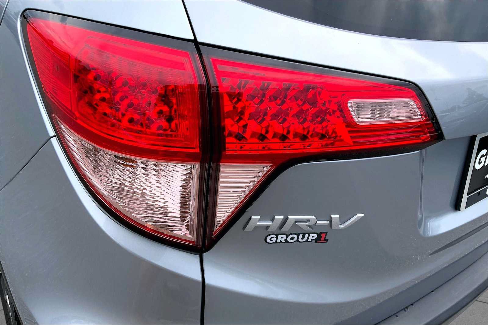 Used 2017 Honda HR-V EX image 28