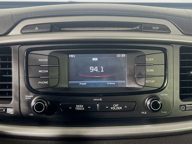 Used 2017 Kia Sorento LX image 21