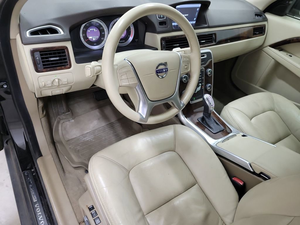 Used 2013 Volvo XC70 3.2 image 18