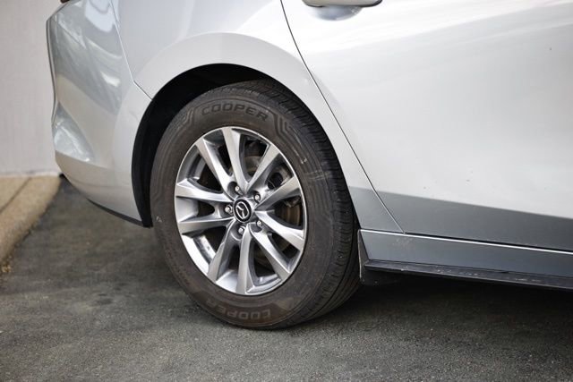 Used 2021 MAZDA MAZDA3 Sedan FWD image 6