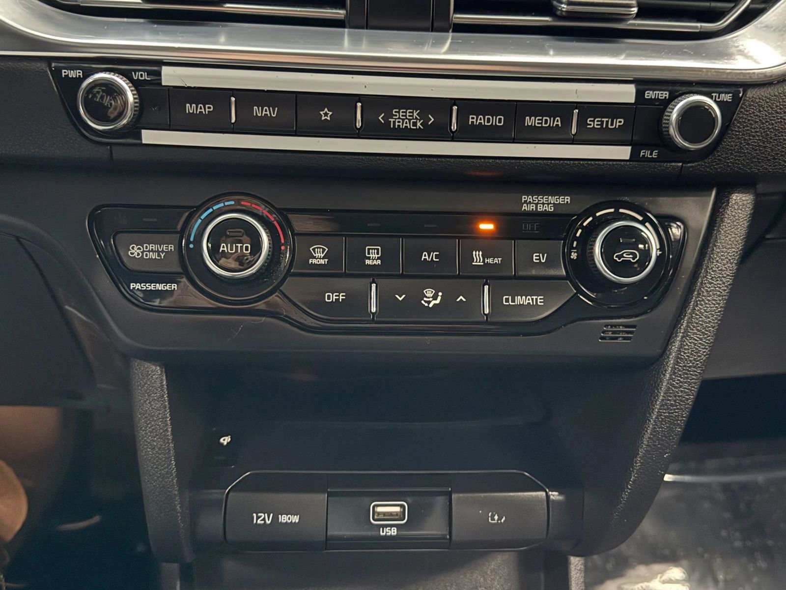 Used 2022 Kia Niro EX w/ Cold Weather Package image 34