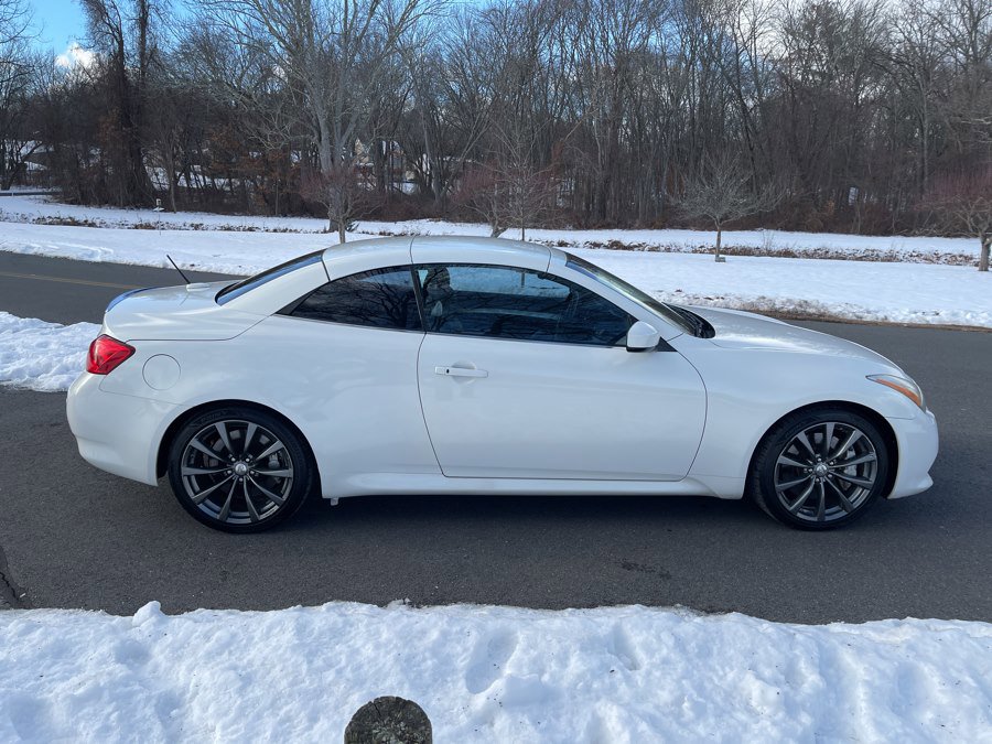 Used 2010 INFINITI G37 Sport image 26