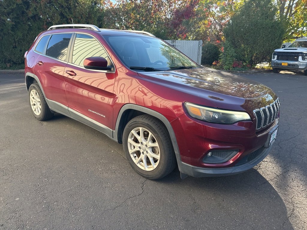 Used 2019 Jeep Cherokee Latitude w/ Popular Appearance Group