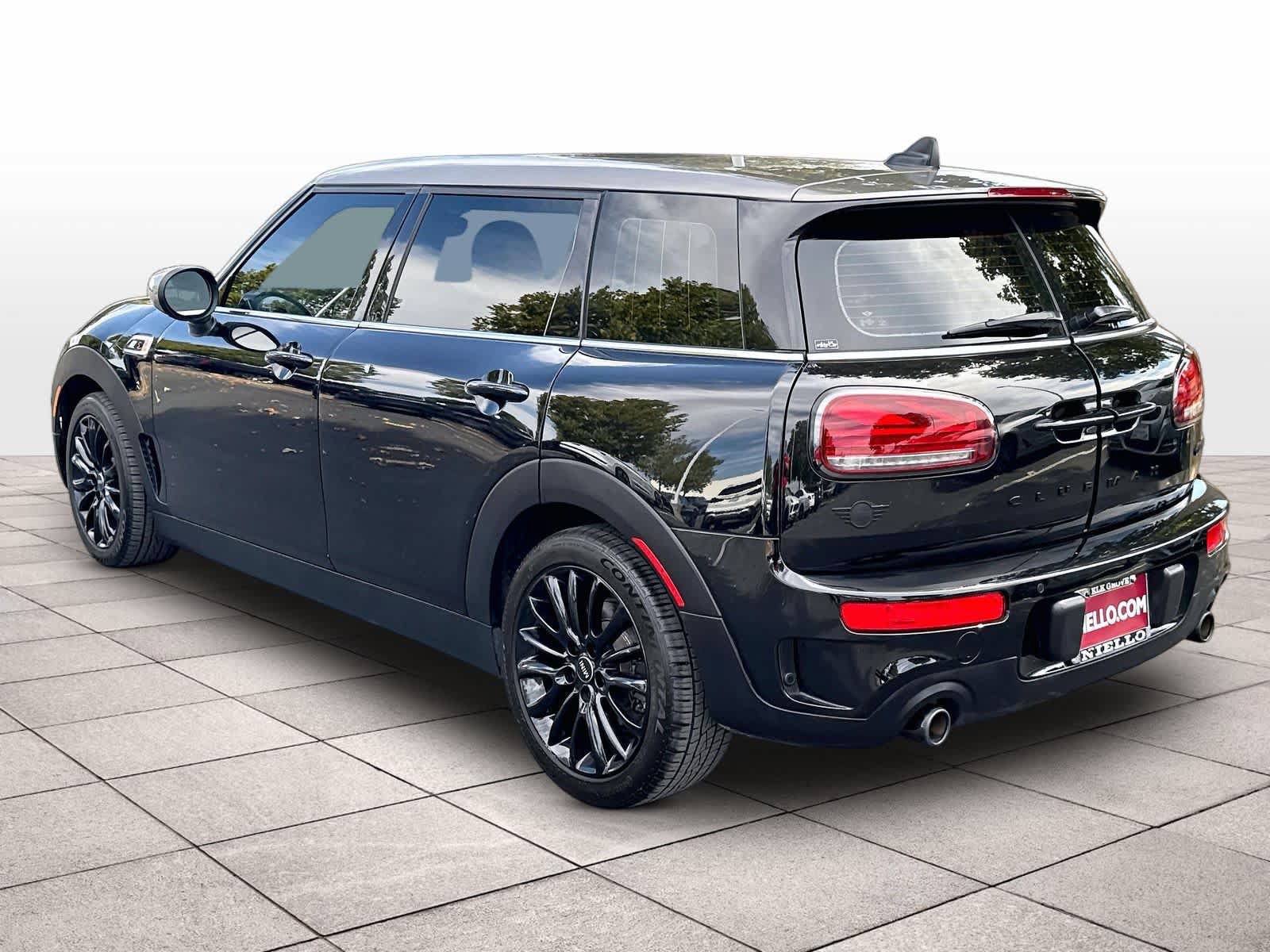 Used 2022 MINI Cooper Clubman S w/ Premium Package FWD image 6