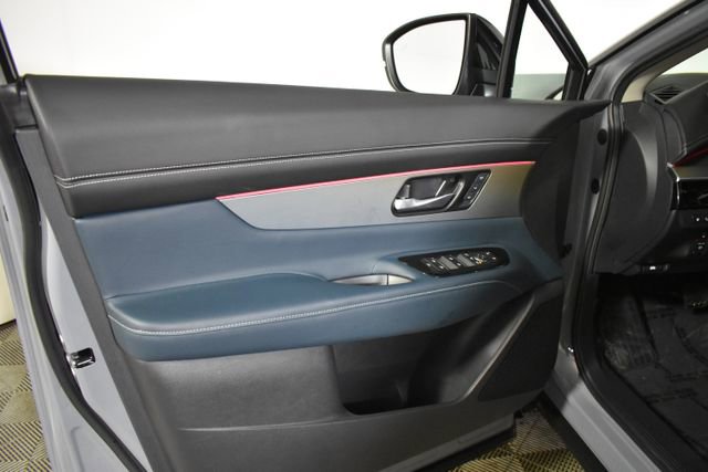 Certified 2025 Nissan Murano Platinum AWD/4WD image 7