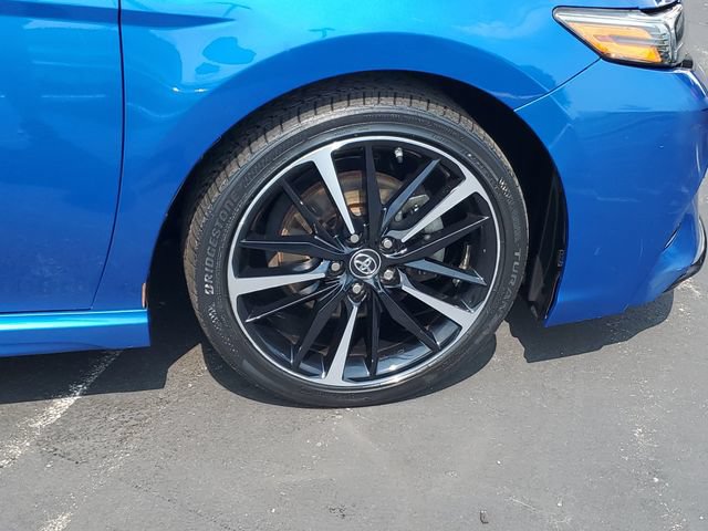 Used 2019 Toyota Camry XSE w/ Navigation Package FWD image 6