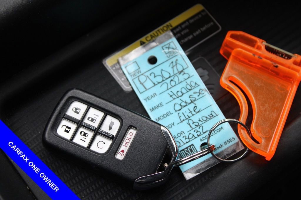 Used 2023 Honda Odyssey Elite image 38