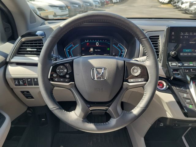 Certified 2024 Honda Odyssey Touring image 12