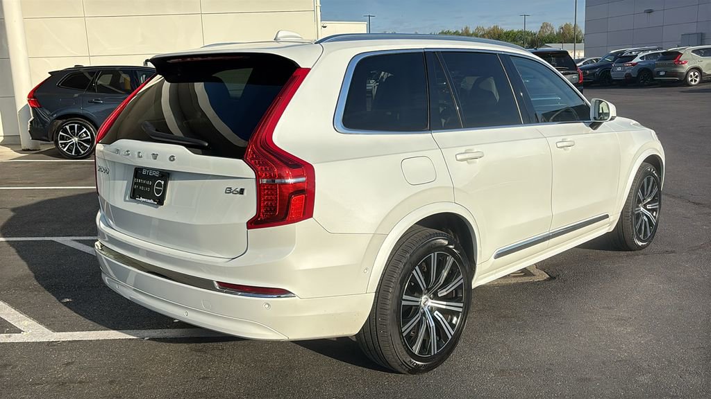 Used 2023 Volvo XC90 B6 Plus image 28