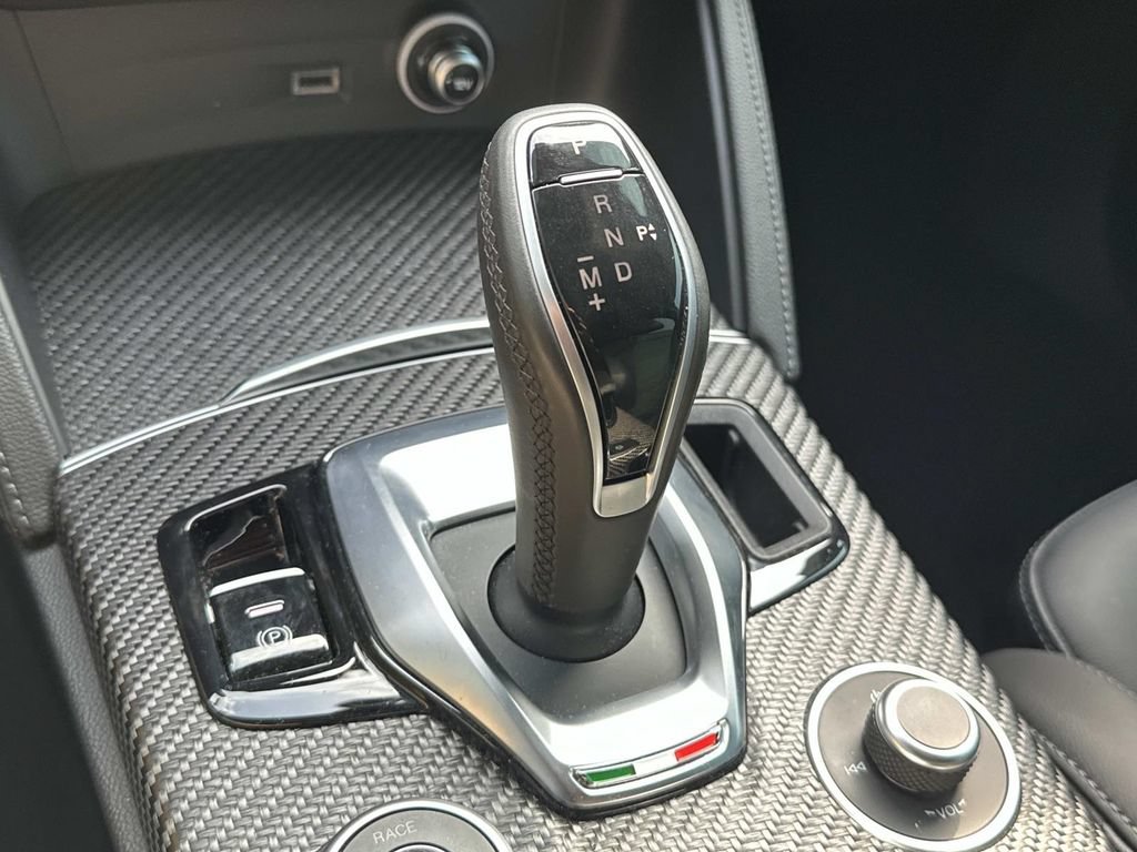 Used 2024 Alfa Romeo Stelvio Quadrifoglio AWD/4WD image 24
