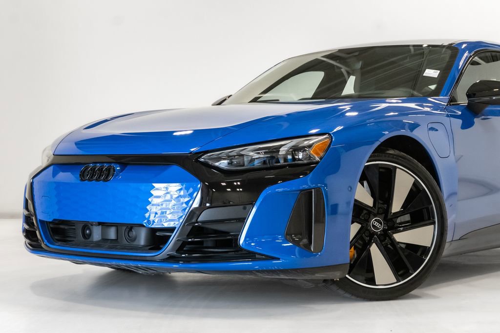 Used 2023 Audi RS e-tron GT w/ Carbon Performance Package AWD/4WD image 2