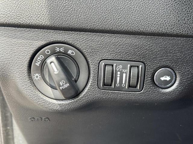 Used 2019 Dodge Charger Scat Pack RWD image 24