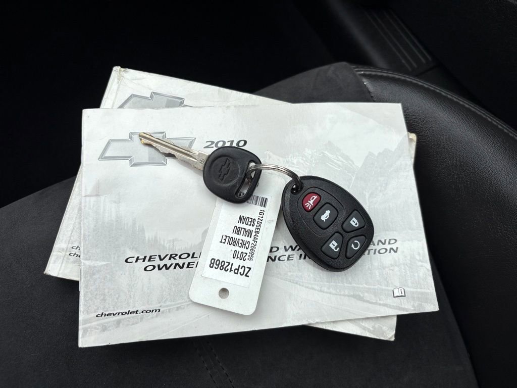 Used 2010 Chevrolet Malibu LT image 31