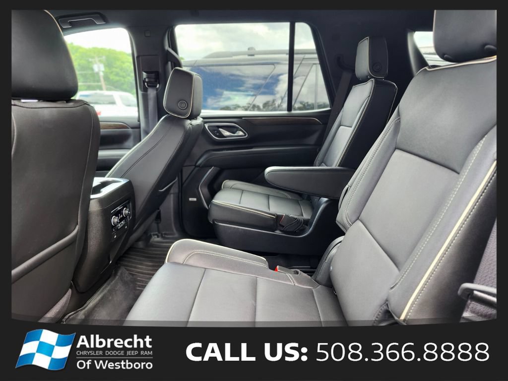 Used 2024 Chevrolet Tahoe Premier AWD/4WD image 16