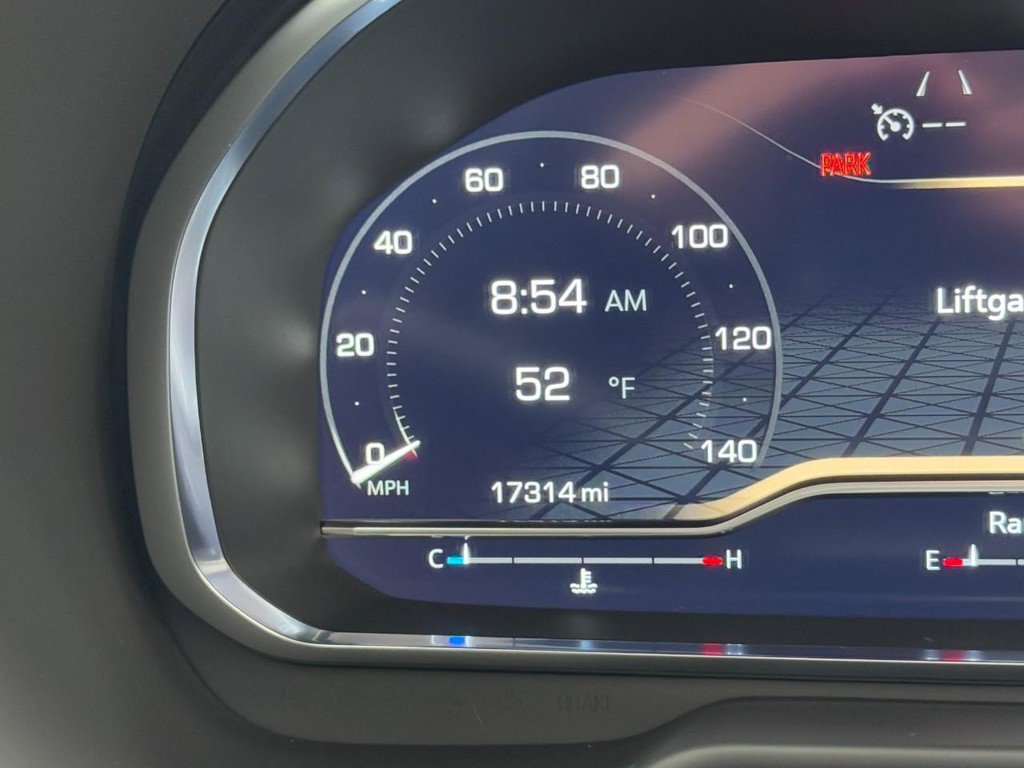 Used 2024 GMC Yukon AT4 w/ AT4 Premium Package image 20