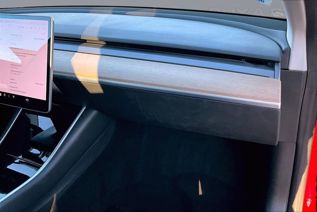 Used 2018 Tesla Model 3 Long Range image 17