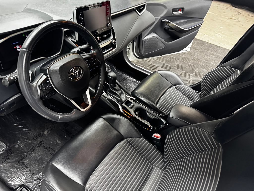 Used 2021 Toyota Corolla XSE w/ Carpet Mat Package (TMS) FWD image 32