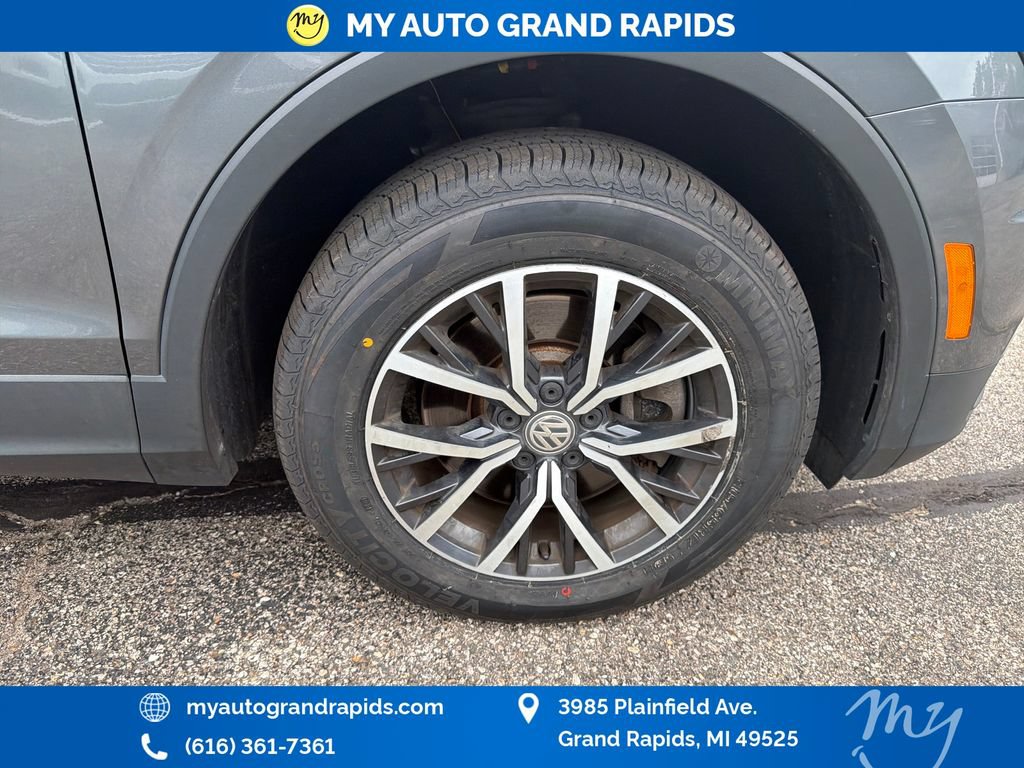 Used 2020 Volkswagen Tiguan SE AWD/4WD image 31