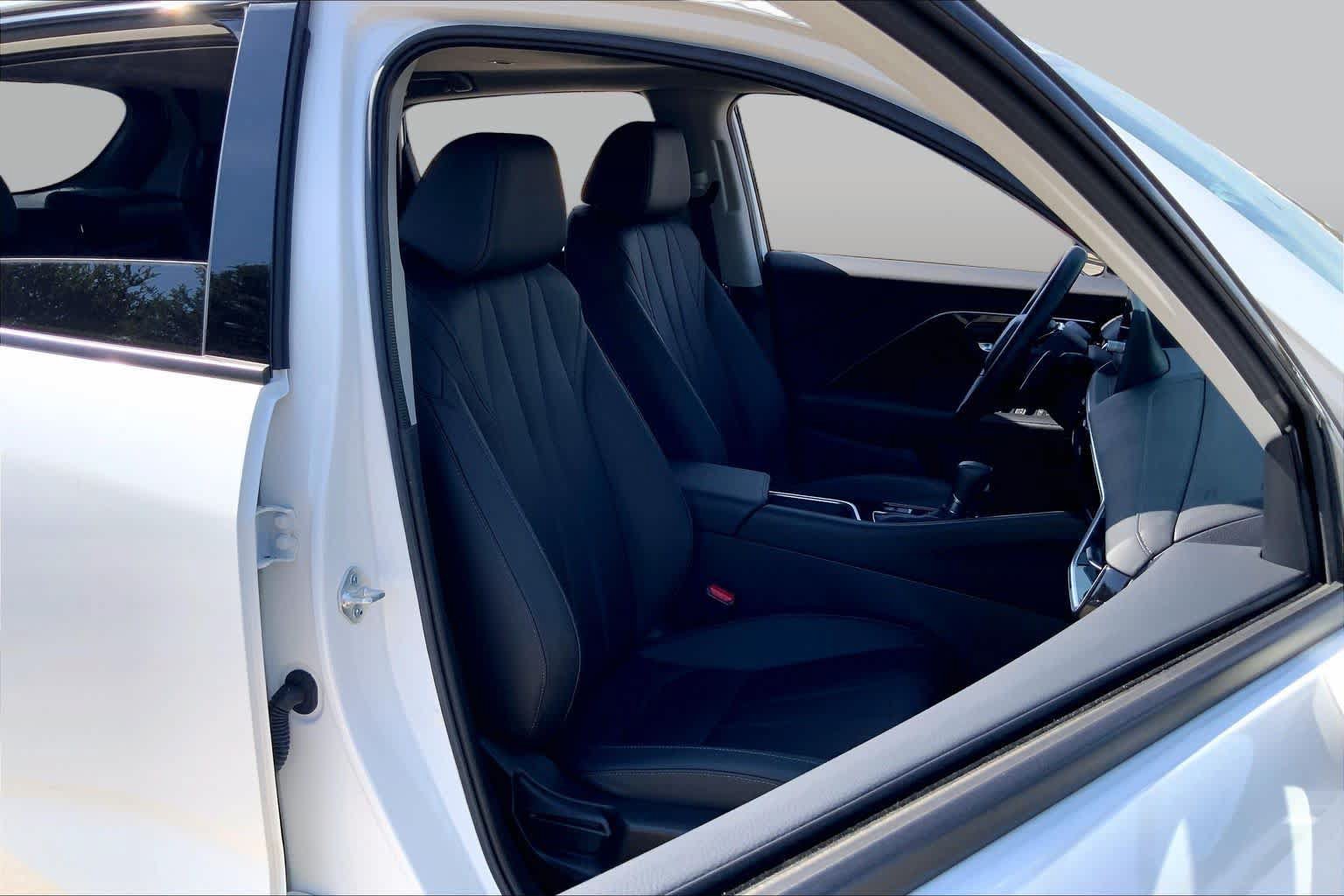 Certified 2025 Acura ADX AWD image 9