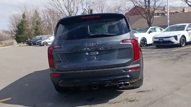 Used 2022 Kia Telluride SX w/ Nightfall Edition Package AWD/4WD image 2