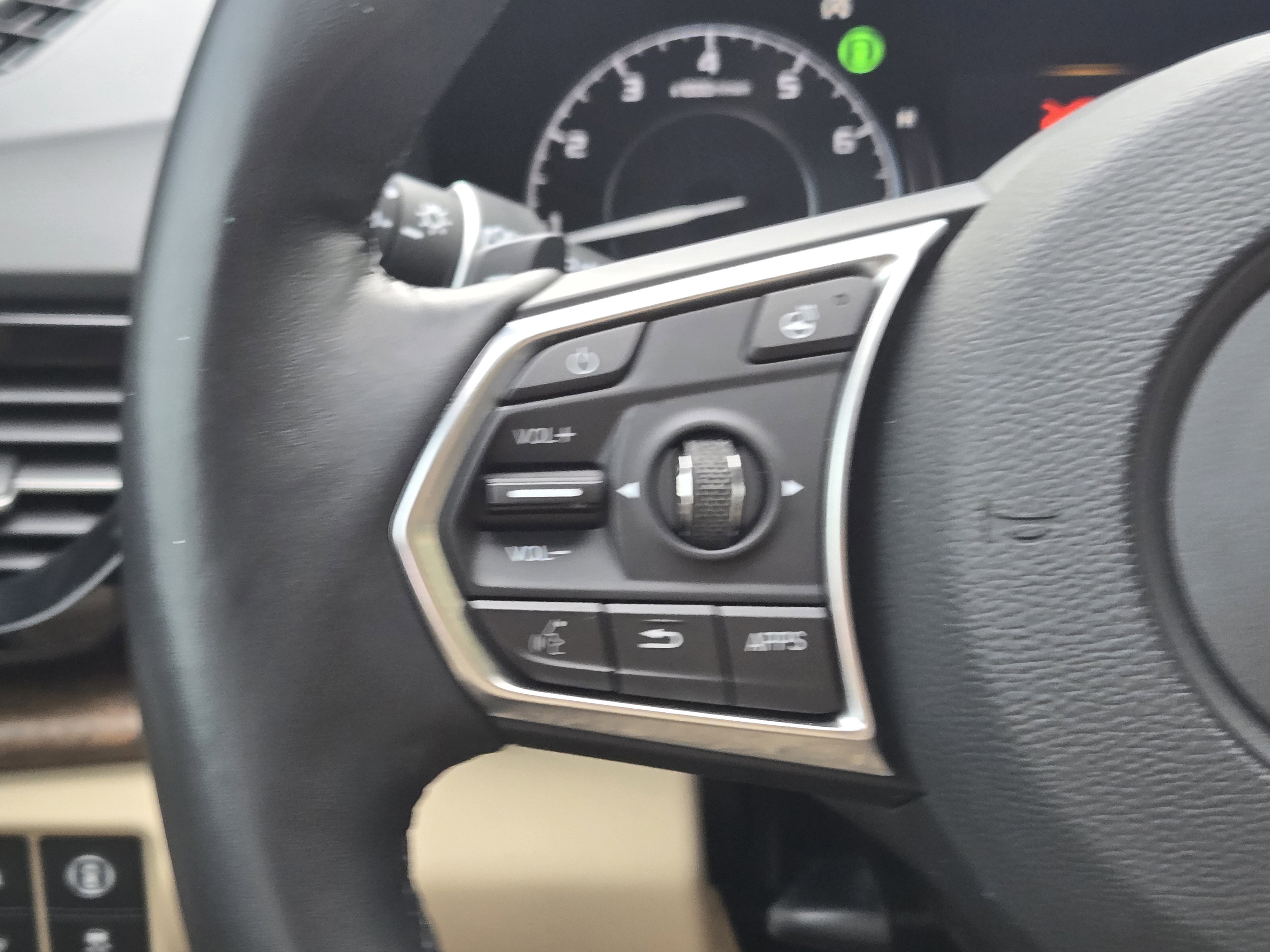 Used 2024 Acura RDX SH-AWD w/ Advance Package image 27