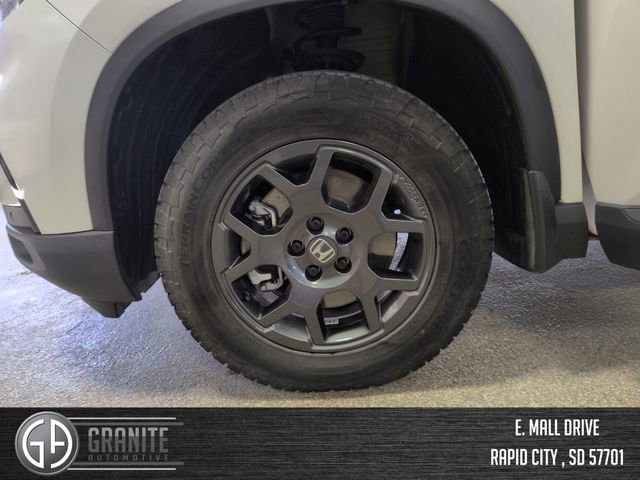 Used 2025 Honda Pilot TrailSport image 26