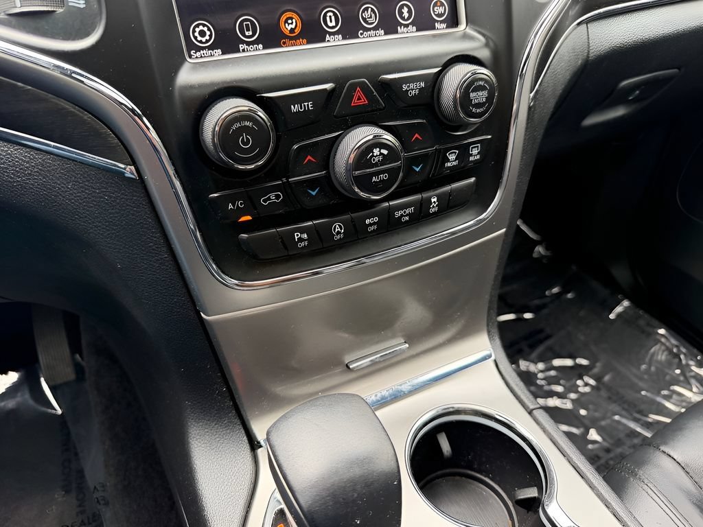 Used 2018 Jeep Grand Cherokee Limited AWD/4WD image 18