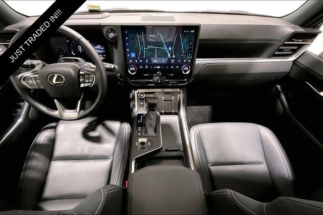 Used 2025 Lexus GX 550 w/ Accessory Package (2T) image 14