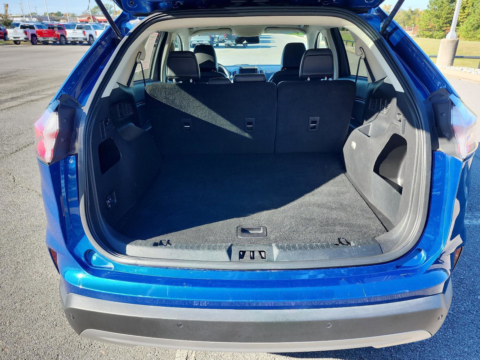 Used 2024 Ford Edge SEL image 9