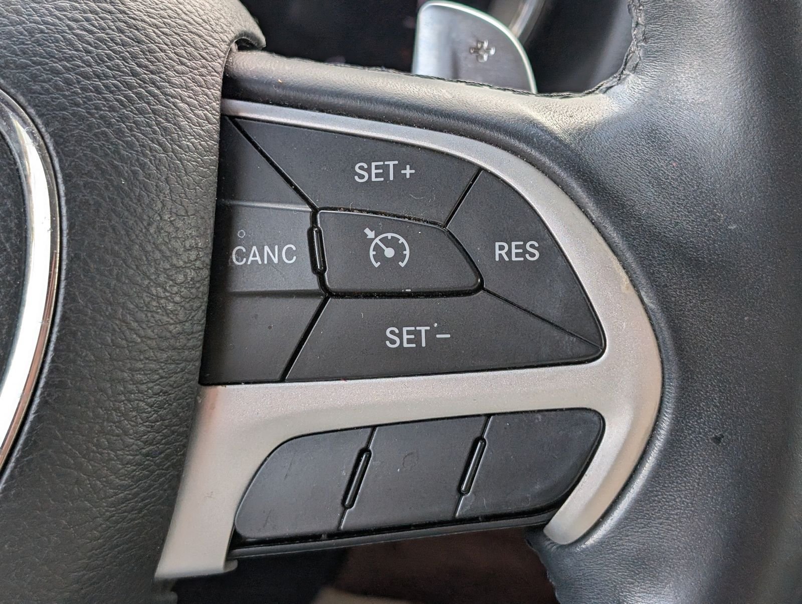 Used 2014 Dodge Durango Limited w/ Premium Group RWD image 26