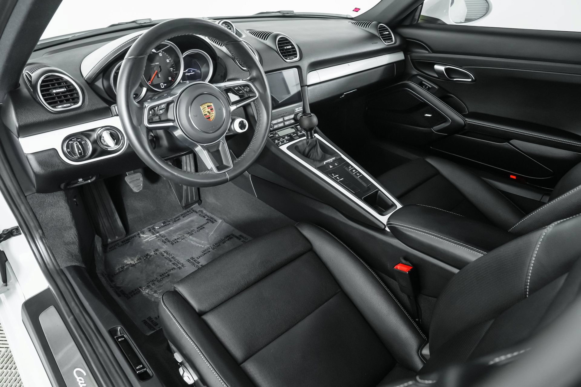 Used 2025 Porsche 718 Cayman RWD image 2