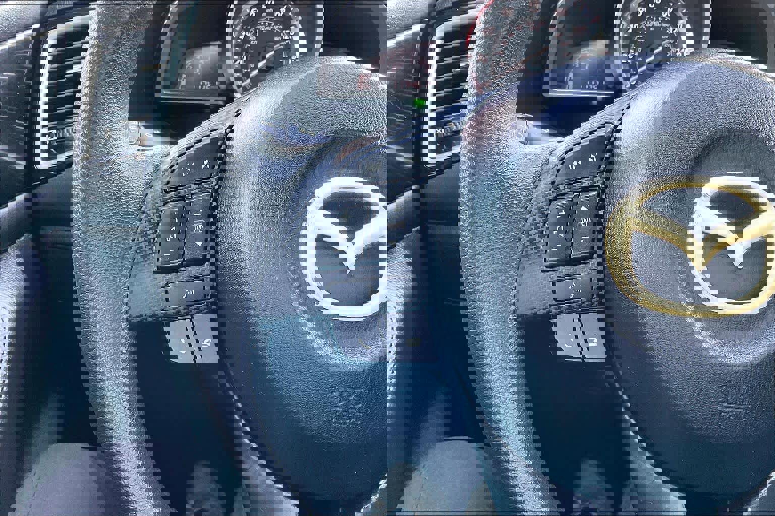 Used 2015 MAZDA MAZDA3 i Sport image 21